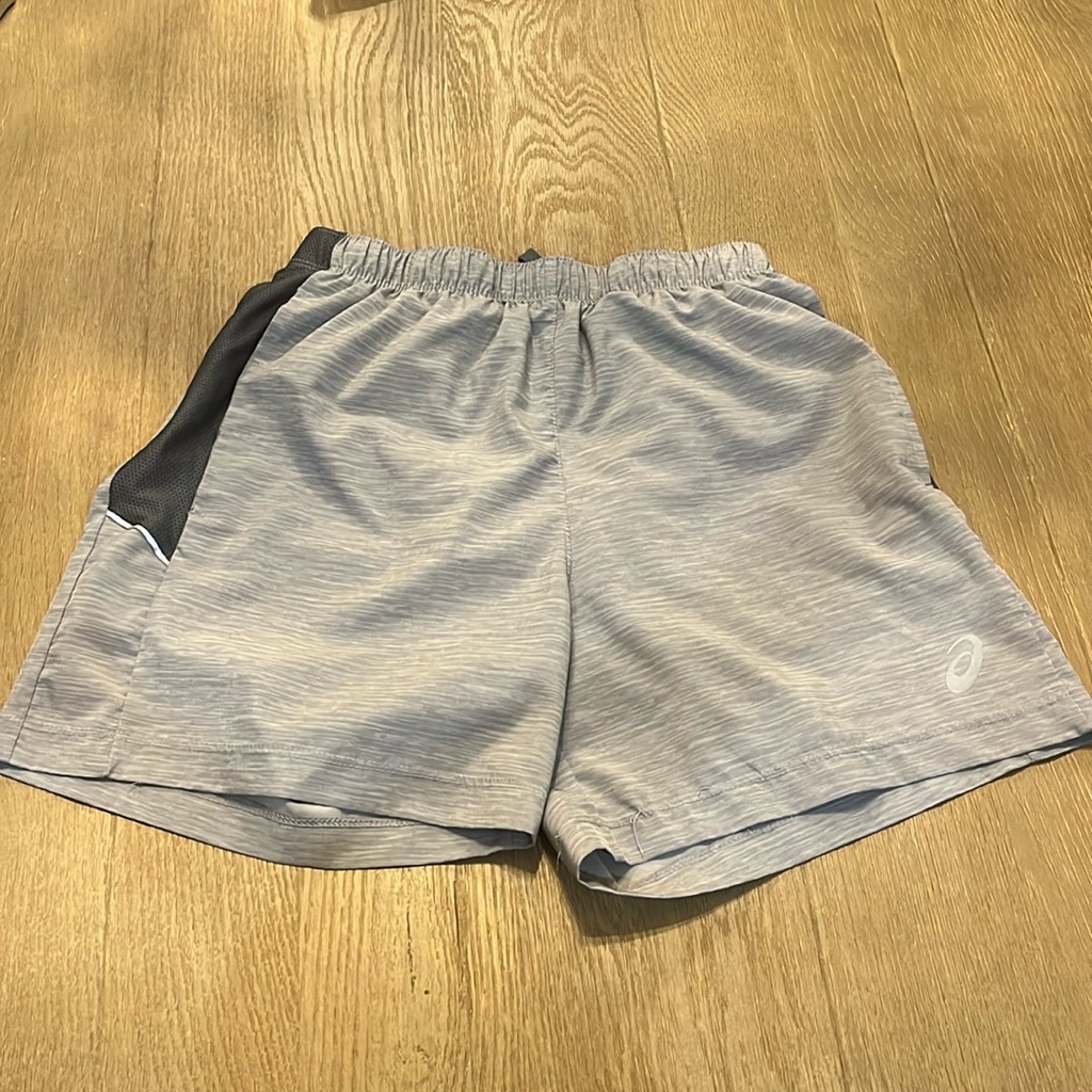 Men’s Small Asics Running Shorts With Liner